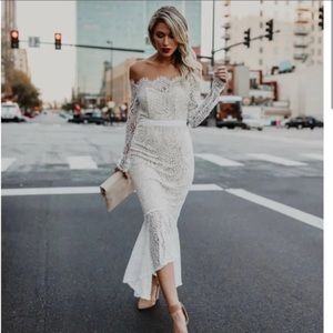 Vici lace trumpet dress